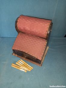 Antigüedades: Bolillero antiguo más bolillos. f.s.XIX o p.s.XX.